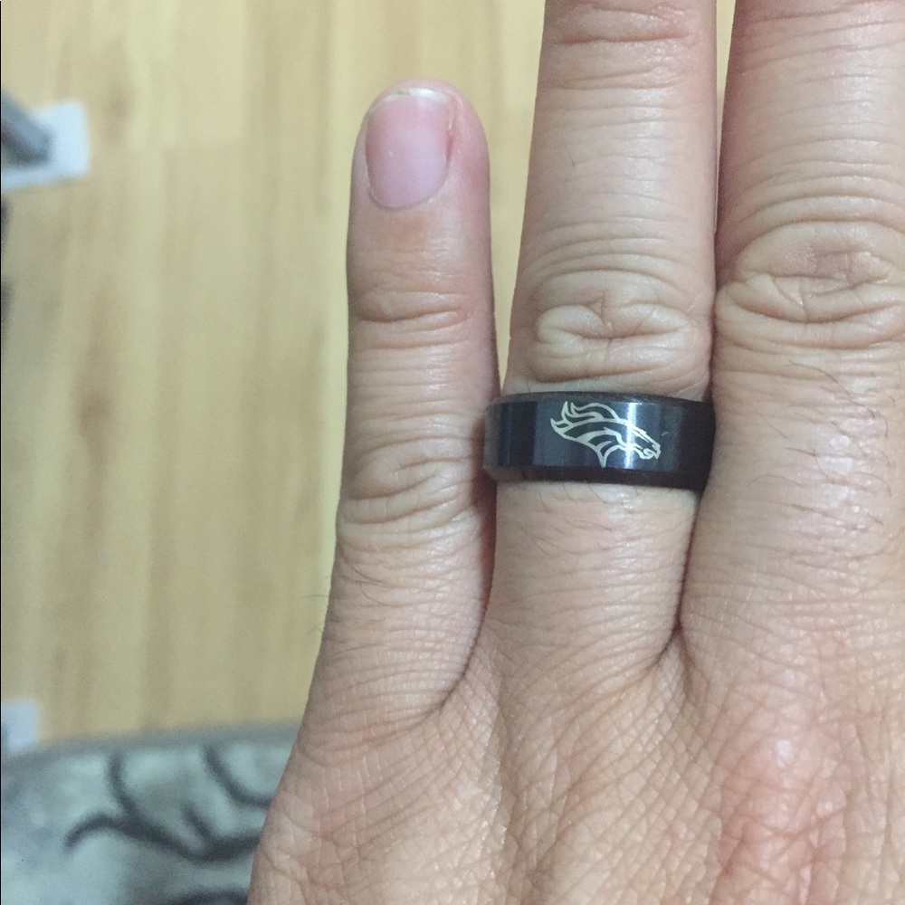 Denver Broncos Black Ring - Picture 5 of 5